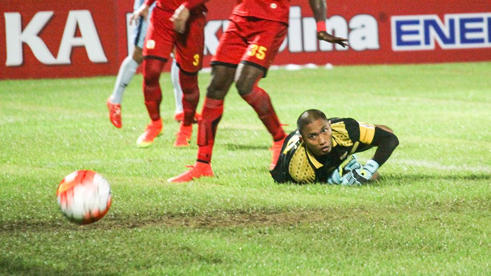 Kiper senior milik Barito Putera, Aditya Harlan, bicara soal pensiun dari Liga 1 dan melirik peluang berkarier sebagai pelatih sepak bola. Copyright: © Ian Setiawan/INDOSPORT